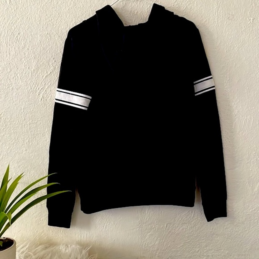 VS PINK | Victoria’s Secret Pink | Black & White 1/2 Zip Up Hoodie 🖤🤍 Size Sm - Picture 2 of 3